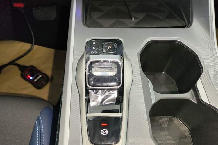 Used GAC Trumpchi GS3 2026 Model Shadow Speed 270T Dynamic Edition Gear Lever