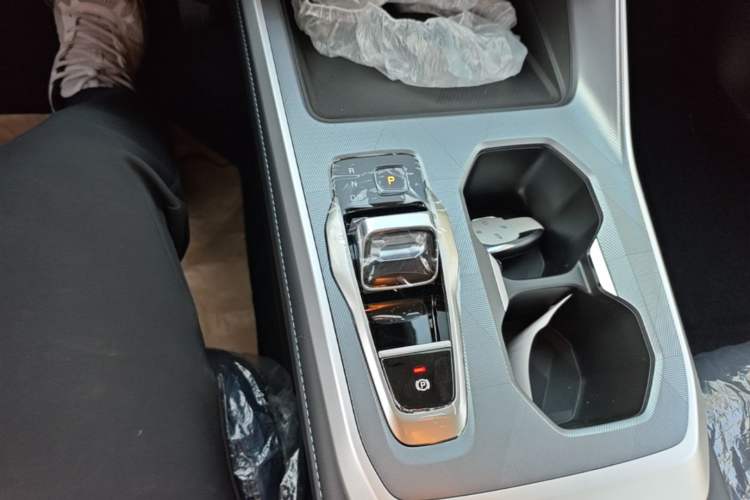 Used GAC Trumpchi GS3 2026 Model Shadow Speed 270T Dynamic Edition Gear Lever