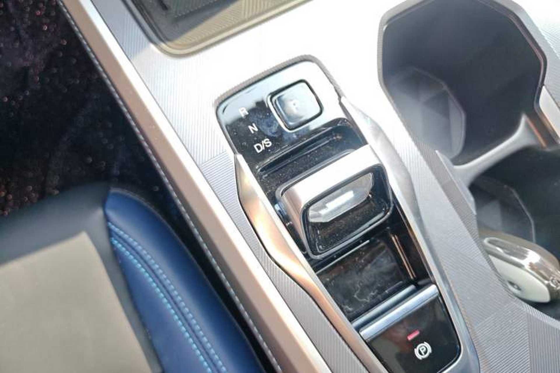 Used GAC Trumpchi GS3 2026 Model Shadow Speed 270T Dynamic Edition Gear Lever