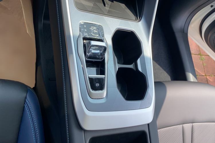 Used GAC Trumpchi GS3 2026 Model Shadow Speed 270T Enjoyment Edition Gear Lever