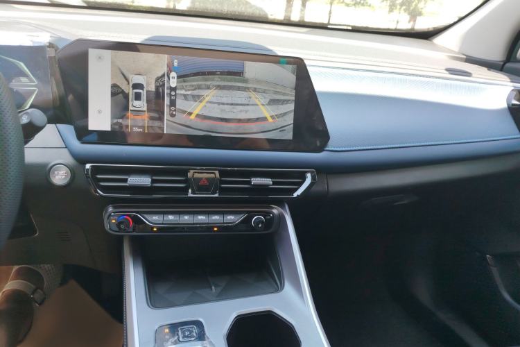 Used GAC Trumpchi GS3 2026 Model Shadow Speed 270T Enjoyment Edition Interior 1