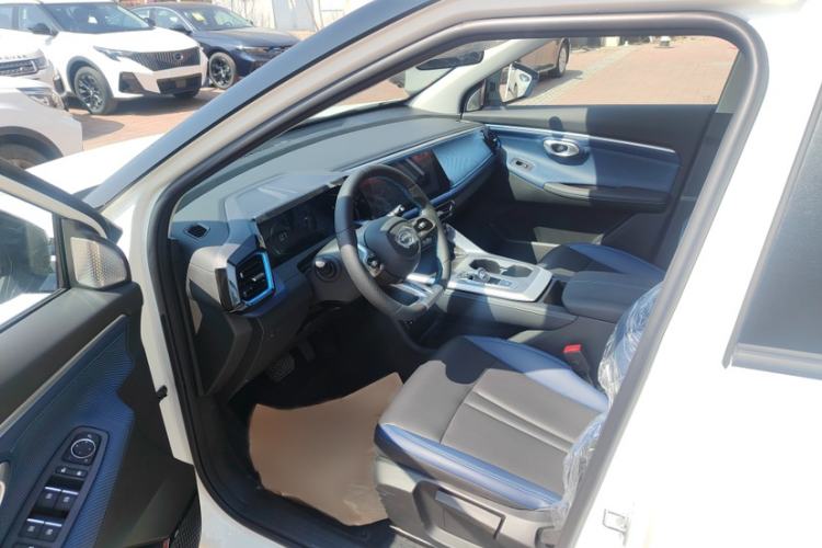 Used GAC Trumpchi GS3 2026 Model Shadow Speed 270T Enjoyment Edition Interior 2