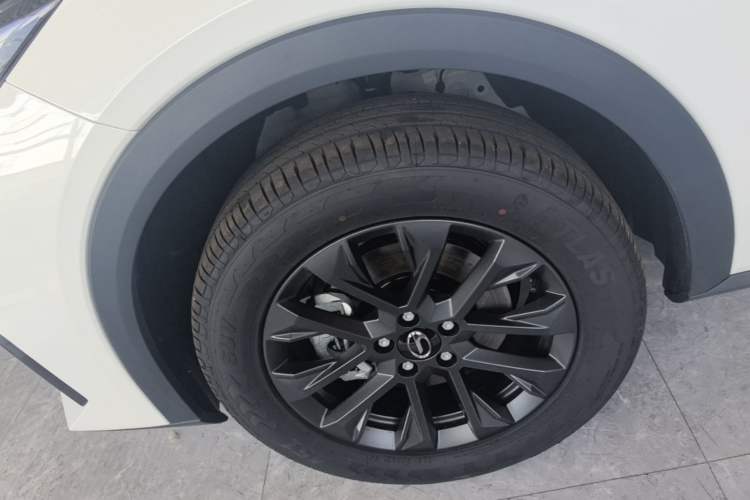 Used GAC Trumpchi GS3 2026 Model Shadow Speed 270T Dynamic Edition Left Front Wheel Hub