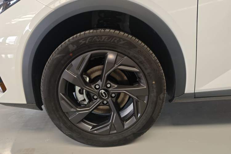 Used GAC Trumpchi GS3 2026 Model Shadow Speed 270T Enjoyment Edition Left Front Wheel Hub