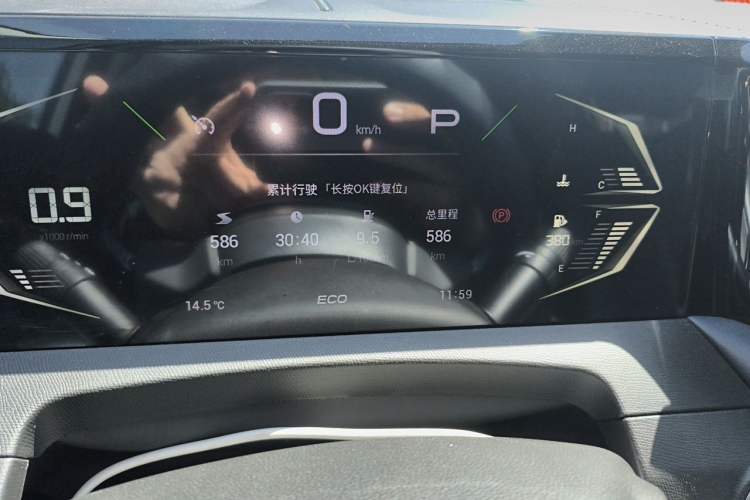 Used GAC Trumpchi GS3 2026 Model Shadow Speed 270T Enjoyment Edition Odometer Close Up
