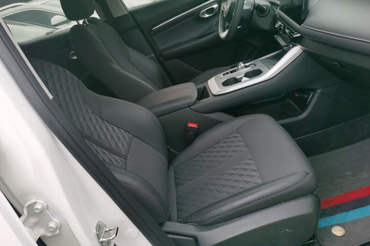 Used GAC Trumpchi GS3 2026 Model Shadow Speed 270T Dynamic Edition Right Front Seat