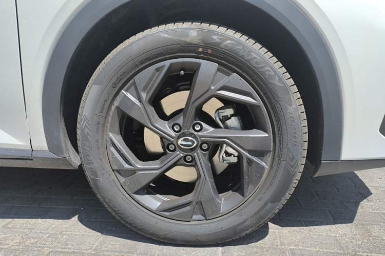 Used GAC Trumpchi GS3 2026 Model Shadow Speed 270T Enjoyment Edition Right Front Wheel Hub