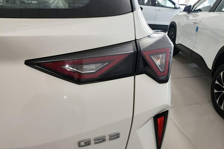 Used GAC Trumpchi GS3 2026 Model Shadow Speed 270T Dynamic Edition Right Rear Taillight