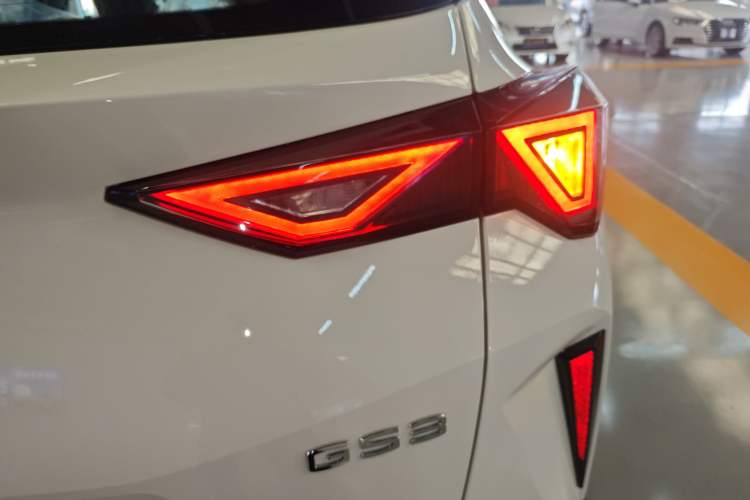 Used GAC Trumpchi GS3 2026 Model Shadow Speed 270T Enjoyment Edition Right Rear Taillight