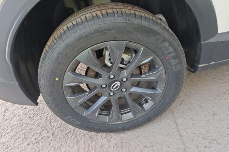 Used GAC Trumpchi GS3 2026 Model Shadow Speed 270T Dynamic Edition Right Rear Wheel Hub