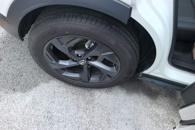 Used GAC Trumpchi GS3 2026 Model Shadow Speed 270T Enjoyment Edition Right Rear Wheel Hub