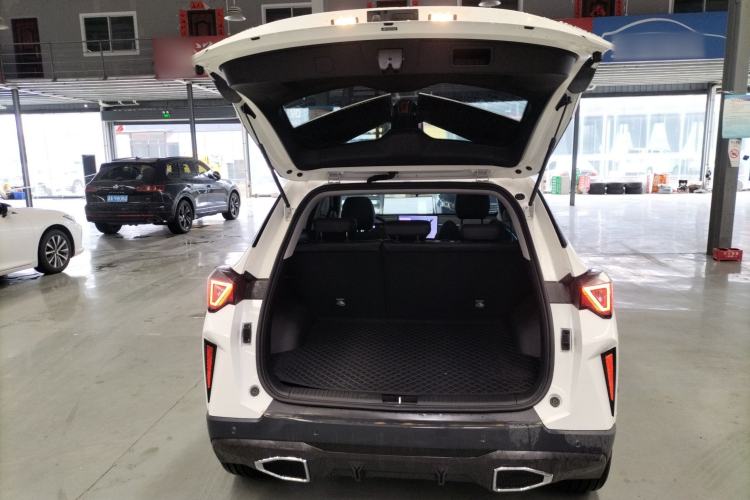 Used GAC Trumpchi GS3 2026 Model Shadow Speed 270T Dynamic Edition Trunk