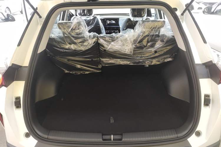 Used GAC Trumpchi GS3 2026 Model Shadow Speed 270T Dynamic Edition Trunk
