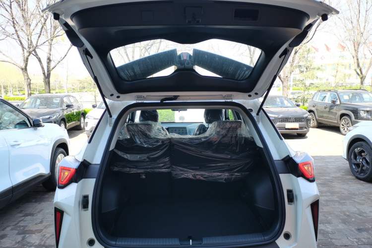 Used GAC Trumpchi GS3 2026 Model Shadow Speed 270T Enjoyment Edition Trunk