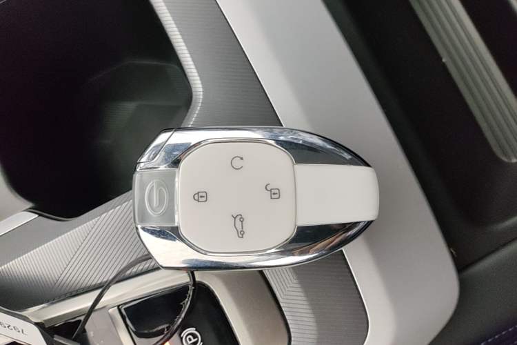 Used GAC Trumpchi GS3 2026 Model Shadow Speed 270T Dynamic Edition Vehicle Key