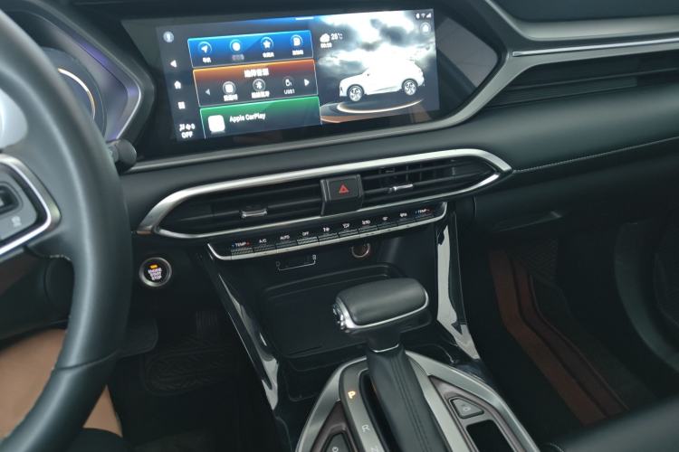 Used GAC Trumpchi GS4 2022 270T Automatic Smart Drive Technology Edition (Upgraded Version) Audio And AC Panel