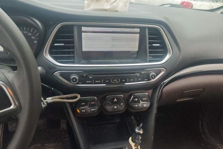 Used GAC Trumpchi GS4 2015 200T Manual Comfort Edition Audio And AC Panel