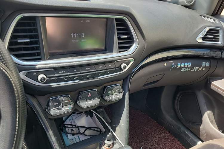 Used GAC Trumpchi GS4 2015 200T Manual Luxury Edition Audio And AC Panel