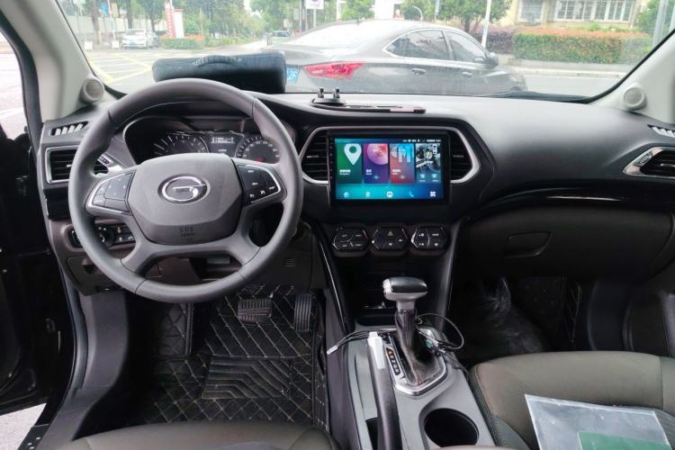 Used GAC Trumpchi GS4 2015 200T G-DCT Elite Edition Center Console