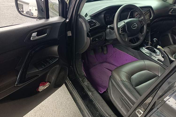 Used GAC Trumpchi GS4 2015 200T Manual Elite Edition Driver Seat
