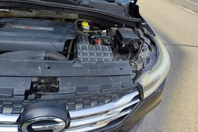 Used GAC Trumpchi GS4 2015 200T Manual Luxury Edition Engine Bay Left