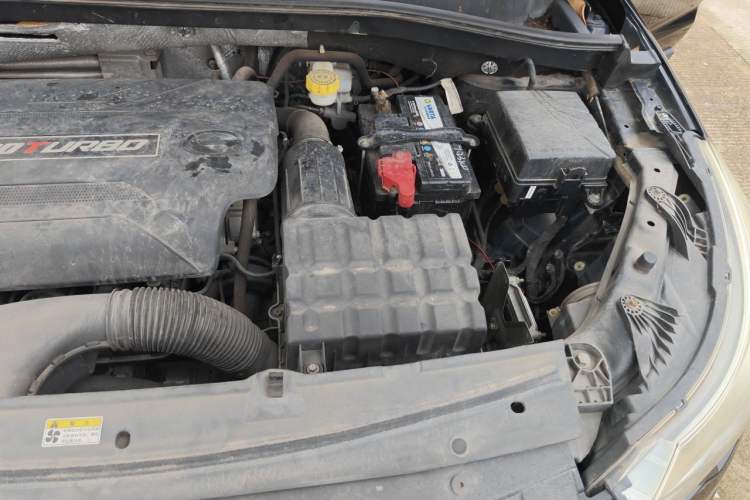 Used GAC Trumpchi GS4 2015 200T G-DCT Elite Edition Engine Bay Left