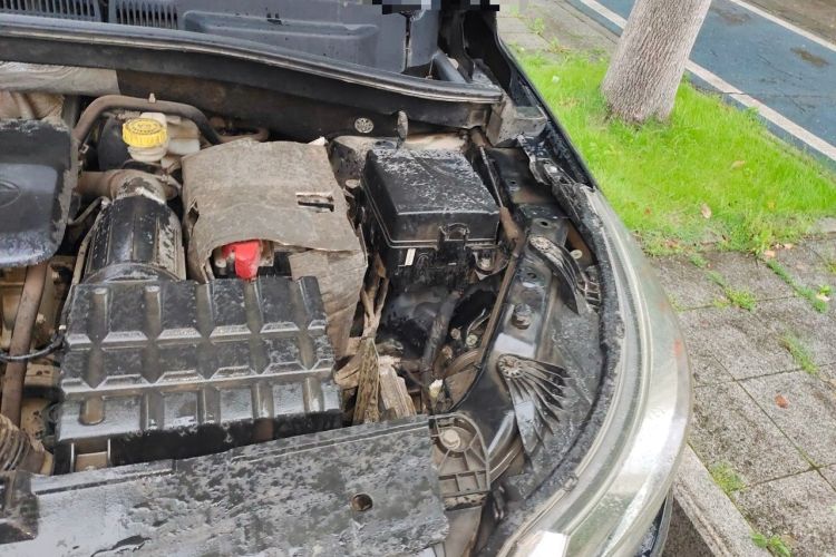 Used GAC Trumpchi GS4 2015 200T G-DCT Luxury Edition Engine Bay Left