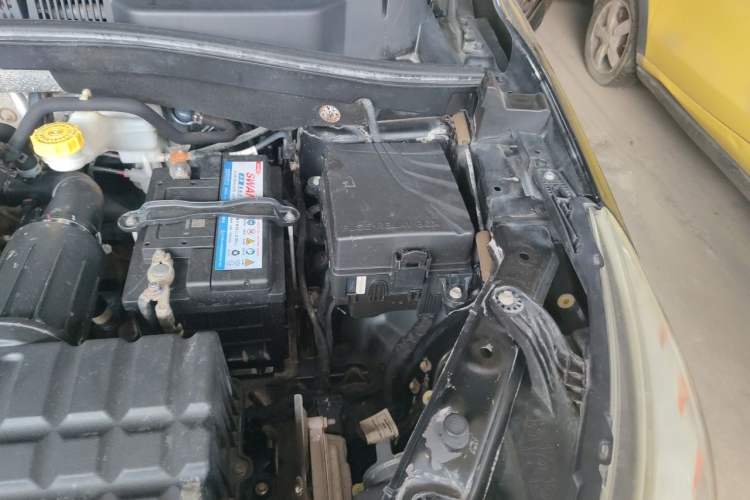 Used GAC Trumpchi GS4 2015 200T Manual Elite Edition Engine Bay Left
