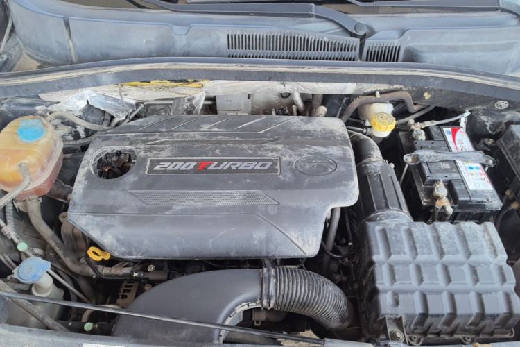 Used GAC Trumpchi GS4 2015 200T Manual Elite Edition Engine Bay