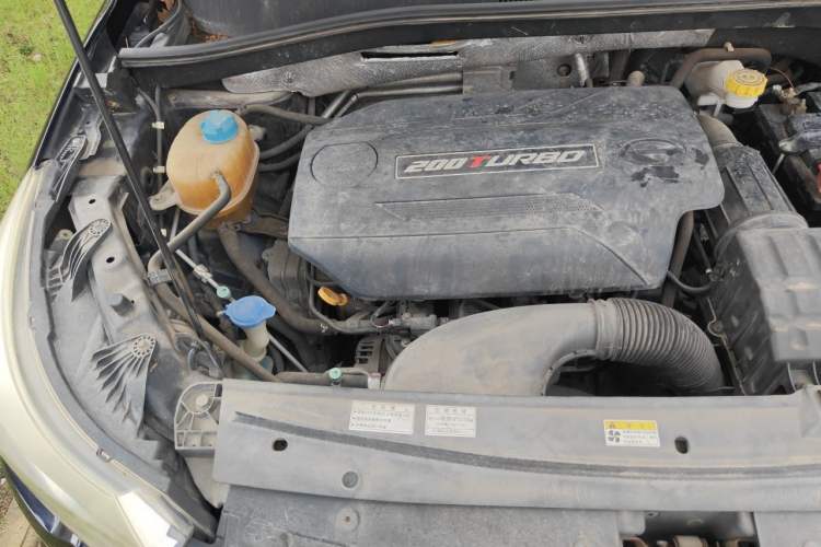 Used GAC Trumpchi GS4 2015 200T G-DCT Elite Edition Engine Bay Right