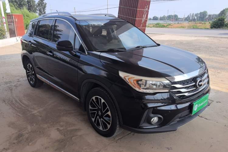 Used GAC Trumpchi GS4 2015 200T Manual Elite Edition Front Right 45 Deg