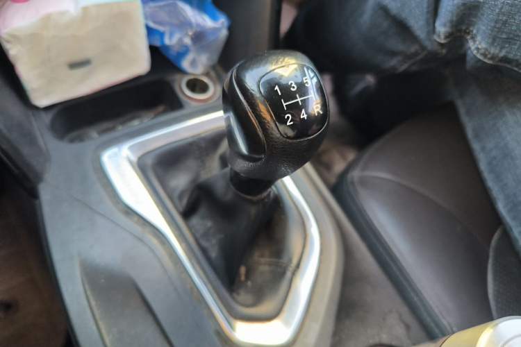 Used GAC Trumpchi GS4 2015 200T Manual Luxury Edition Gear Lever