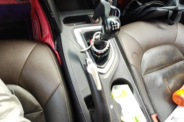 Used GAC Trumpchi GS4 2015 200T Manual Luxury Edition Gear Lever