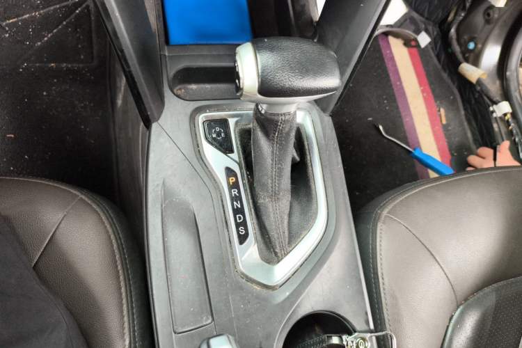 Used GAC Trumpchi GS4 2015 200T G-DCT Luxury Edition Gear Lever