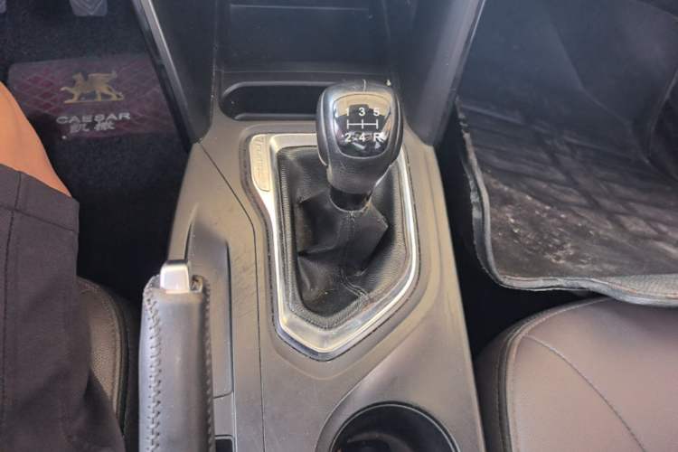 Used GAC Trumpchi GS4 2015 200T Manual Elite Edition Gear Lever