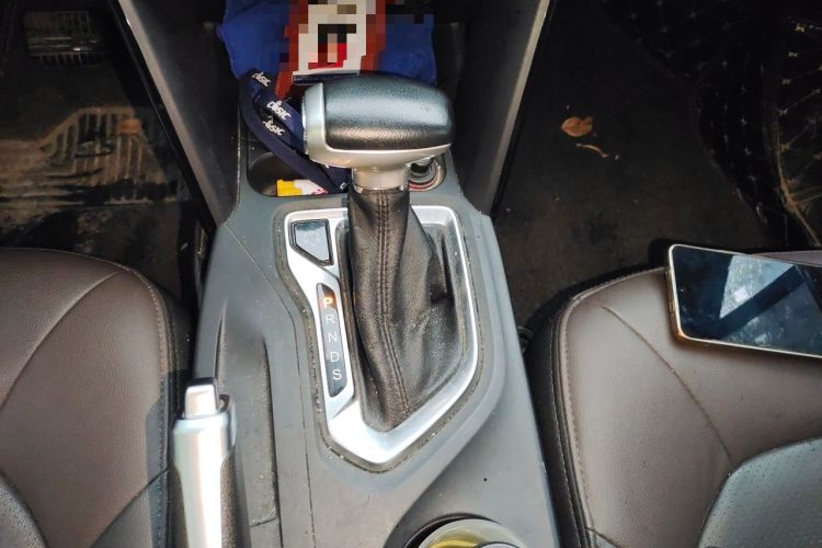 Used GAC Trumpchi GS4 2015 200T G-DCT Luxury Edition Gear Lever