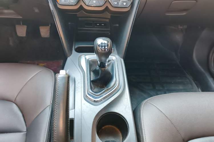 Used GAC Trumpchi GS4 2015 200T Manual Elite Edition Gear Lever
