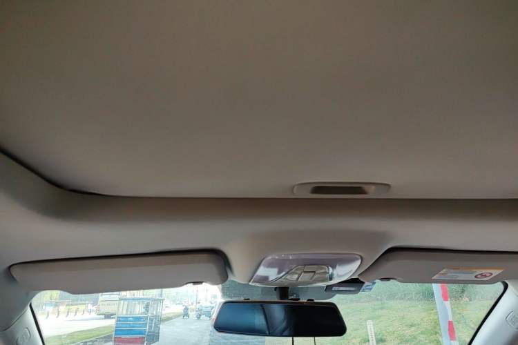 Used GAC Trumpchi GS4 2015 200T Manual Luxury Edition Headliner