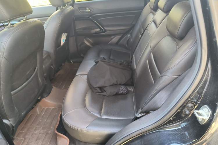 Used GAC Trumpchi GS4 2015 200T Manual Luxury Edition Left Rear Seat