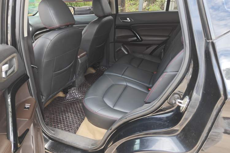 Used GAC Trumpchi GS4 2015 200T G-DCT Elite Edition Left Rear Seat