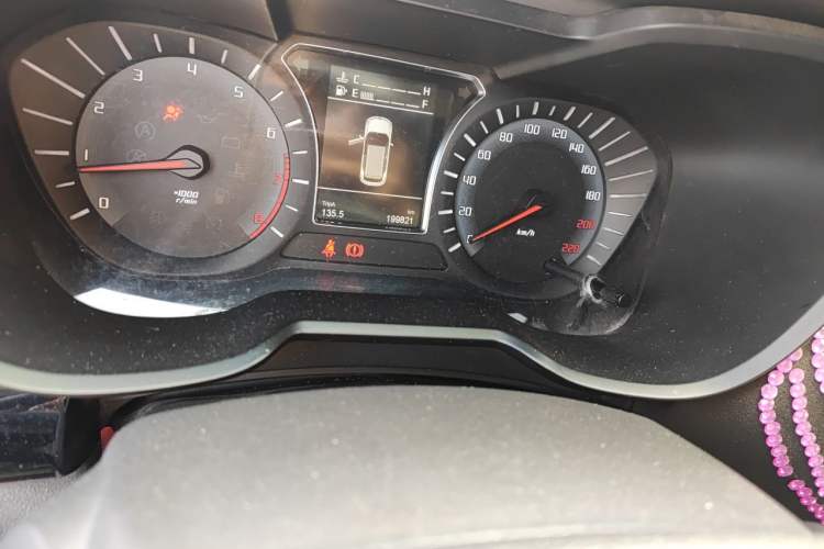 Used GAC Trumpchi GS4 2015 200T Manual Luxury Edition Odometer Close Up