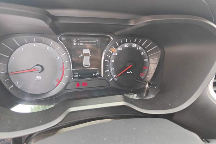 Used GAC Trumpchi GS4 2015 200T G-DCT Elite Edition Odometer Close Up