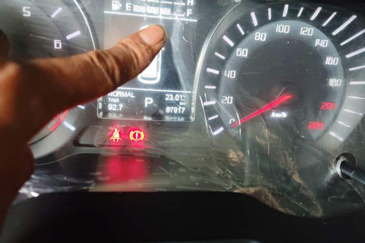 Used GAC Trumpchi GS4 2015 200T G-DCT Elite Edition Odometer Close Up