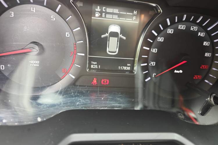 Used GAC Trumpchi GS4 2015 200T Manual Luxury Edition Odometer Close Up