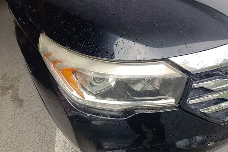 Used GAC Trumpchi GS4 2015 200T Manual Elite Edition Right Front Headlight