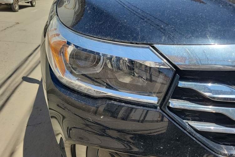 Used GAC Trumpchi GS4 2015 200T Manual Luxury Edition Right Front Headlight