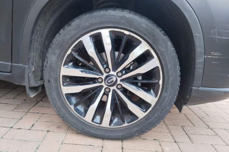 Used GAC Trumpchi GS4 2015 200T G-DCT Luxury Edition Right Front Wheel Hub