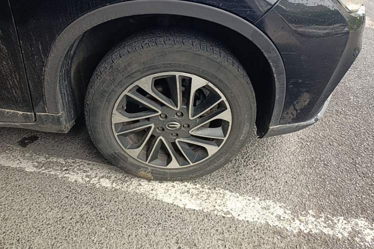 Used GAC Trumpchi GS4 2015 200T Manual Elite Edition Right Front Wheel Hub