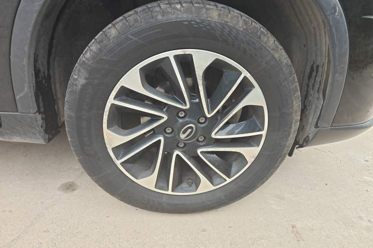 Used GAC Trumpchi GS4 2015 200T Manual Luxury Edition Right Front Wheel Hub