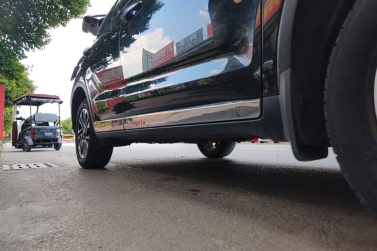 Used GAC Trumpchi GS4 2015 200T Manual Elite Edition Right Side Sill